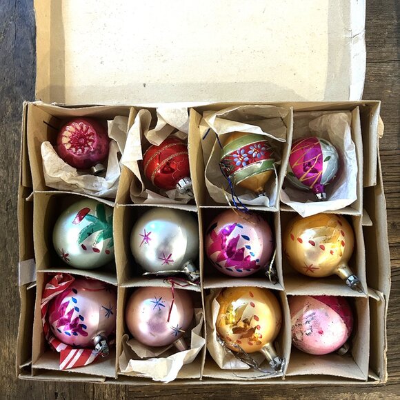 Vintage Christmas Festive Glass Indent Reflector Ornaments – Set of 12, Boxed - Picture 1 of 6